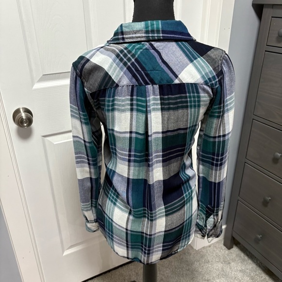 Rails Button Up Top - Picture 5 of 9